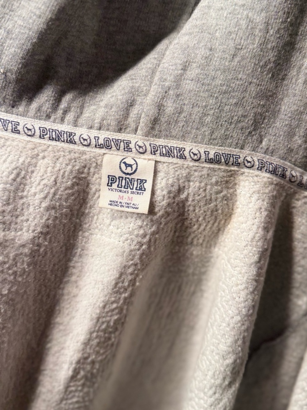 PINK VINTAGE RARE Victoria's Secret Silver Sequin Hoodie Jacket LOVE PINK Size M - Picture 8 of 8